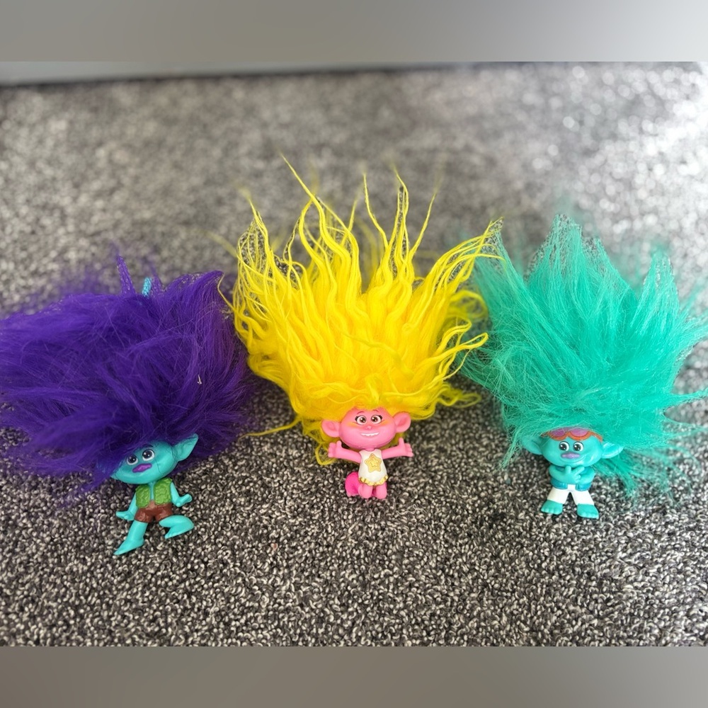 Trolls Playset with Colorful Figures - Picture 3 of 4